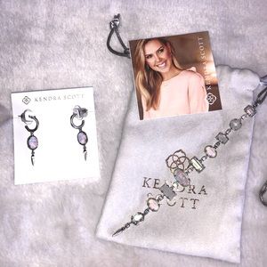 Kendra Scott necklace and earrings